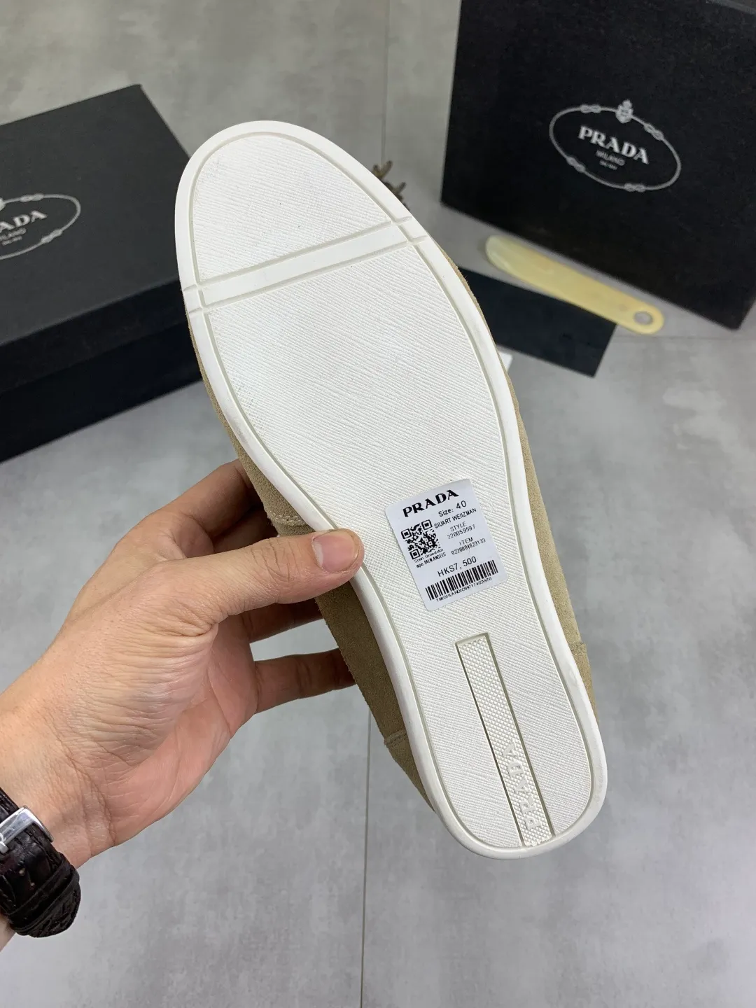 Men's Men's Shoes💰P440💰[New Style] The latest classic model of high-quality PRADA breathable and comfortable men's shoes has been launched on the official website in 1:1 reproduction, synchronized in Hong Kong counters and on the same catwalk; all made of calfskin with breathable mesh fabric ➕Imported soft and comfortable sheep Leather lining, 🍡🍡original 1:1 rubber outsole, non-slip and wear-resistant; comfortable to wear, attractive style, fine workmanship, and simple and neat shoe last, showing a man's courage and toughness, 👍size 38 to 44; 4️⃣colors🉑️ to choose from